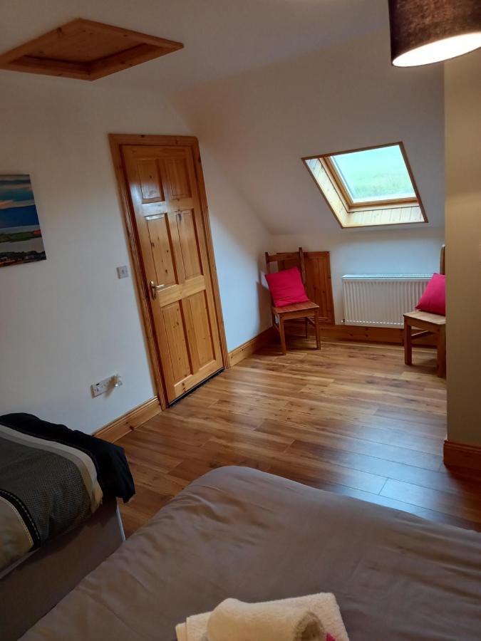 A New U Country Cottage Clynacartan Exterior foto