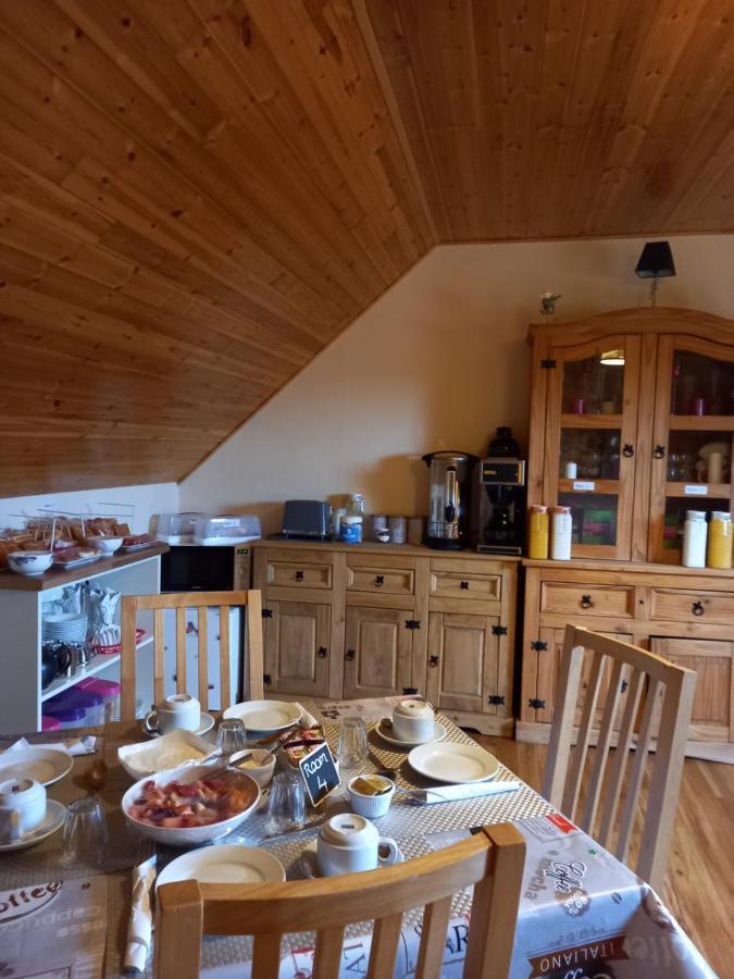 A New U Country Cottage Clynacartan Exterior foto